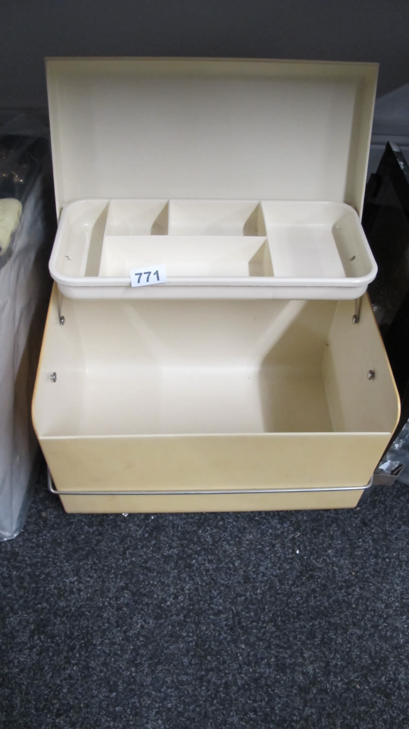 Lot 771: Baby changing box