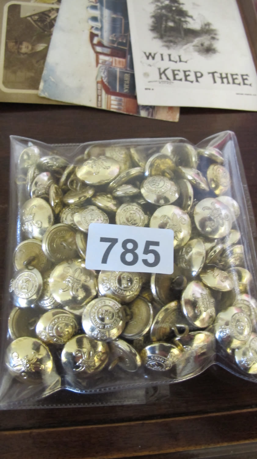 Lot 785: collection of various military buttons