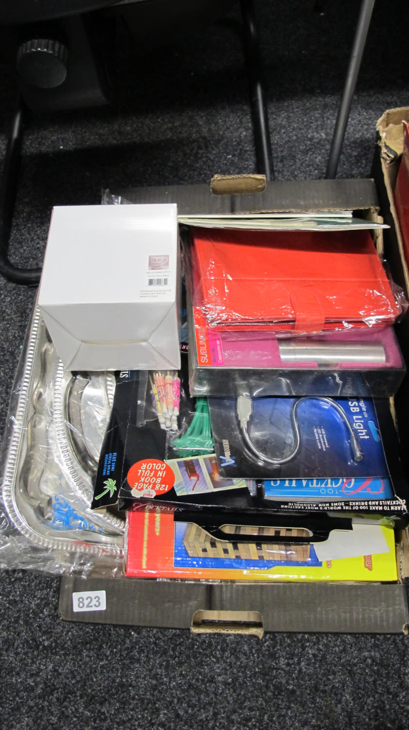 Lot 823: box of misc items