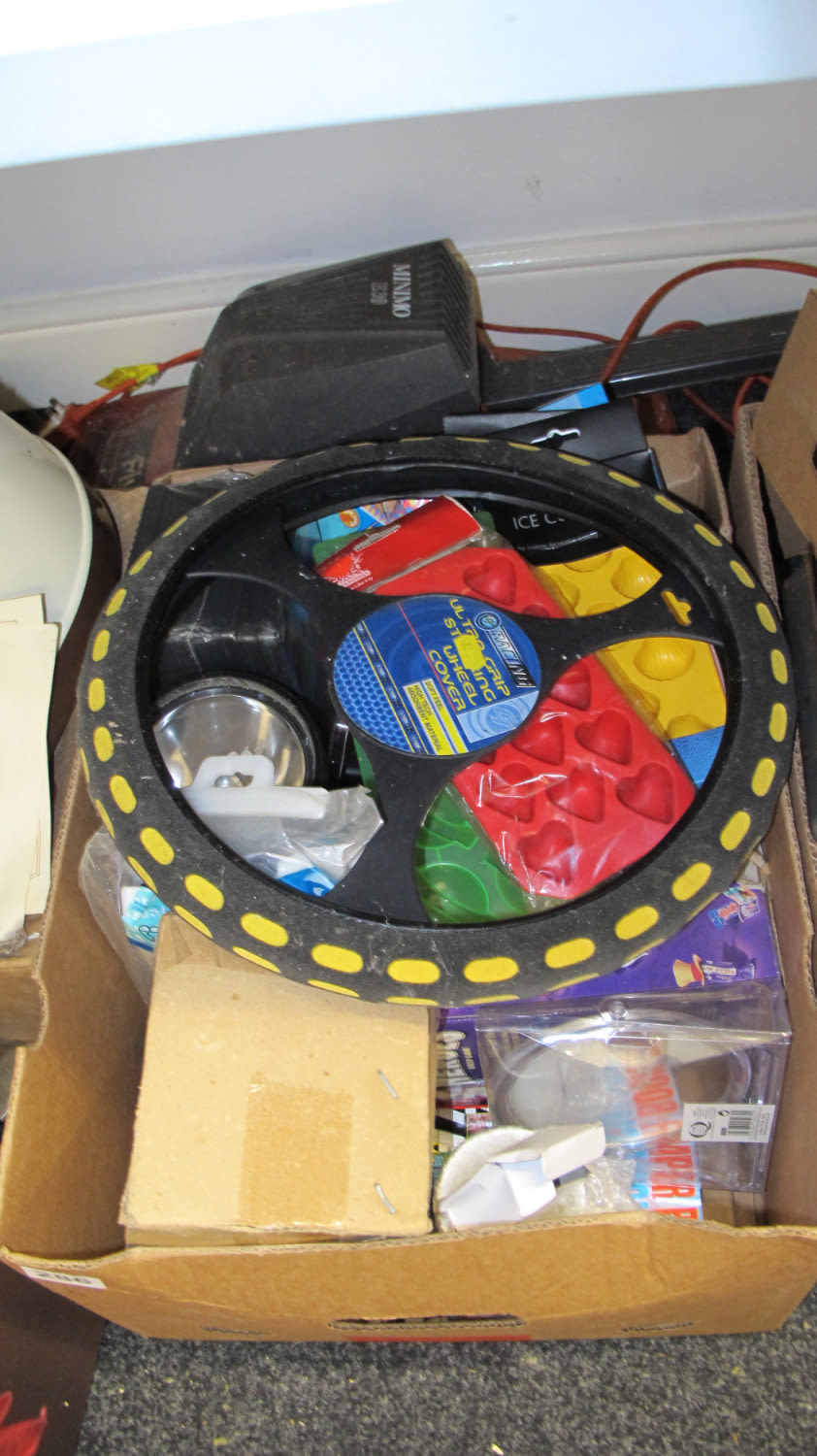 Lot 286: Box of misc new goods