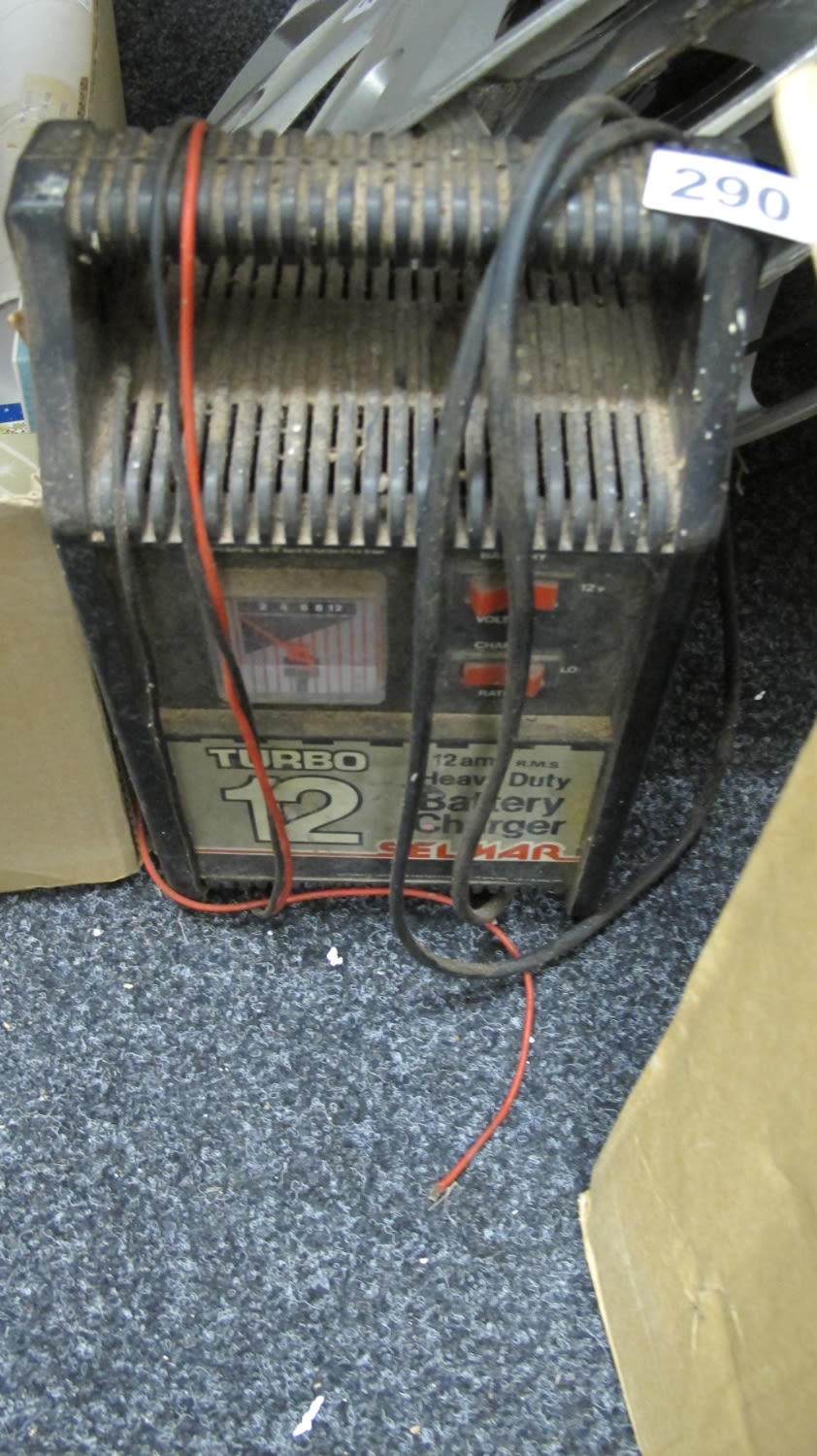 Lot 290: Heavy duty battery charger. AF: needs crocodile clips...