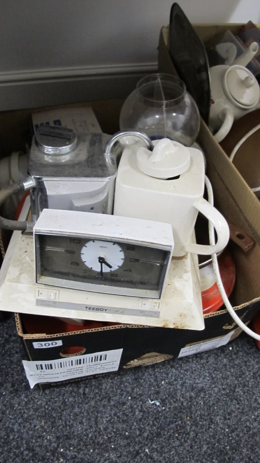 Lot 300: Box of misc