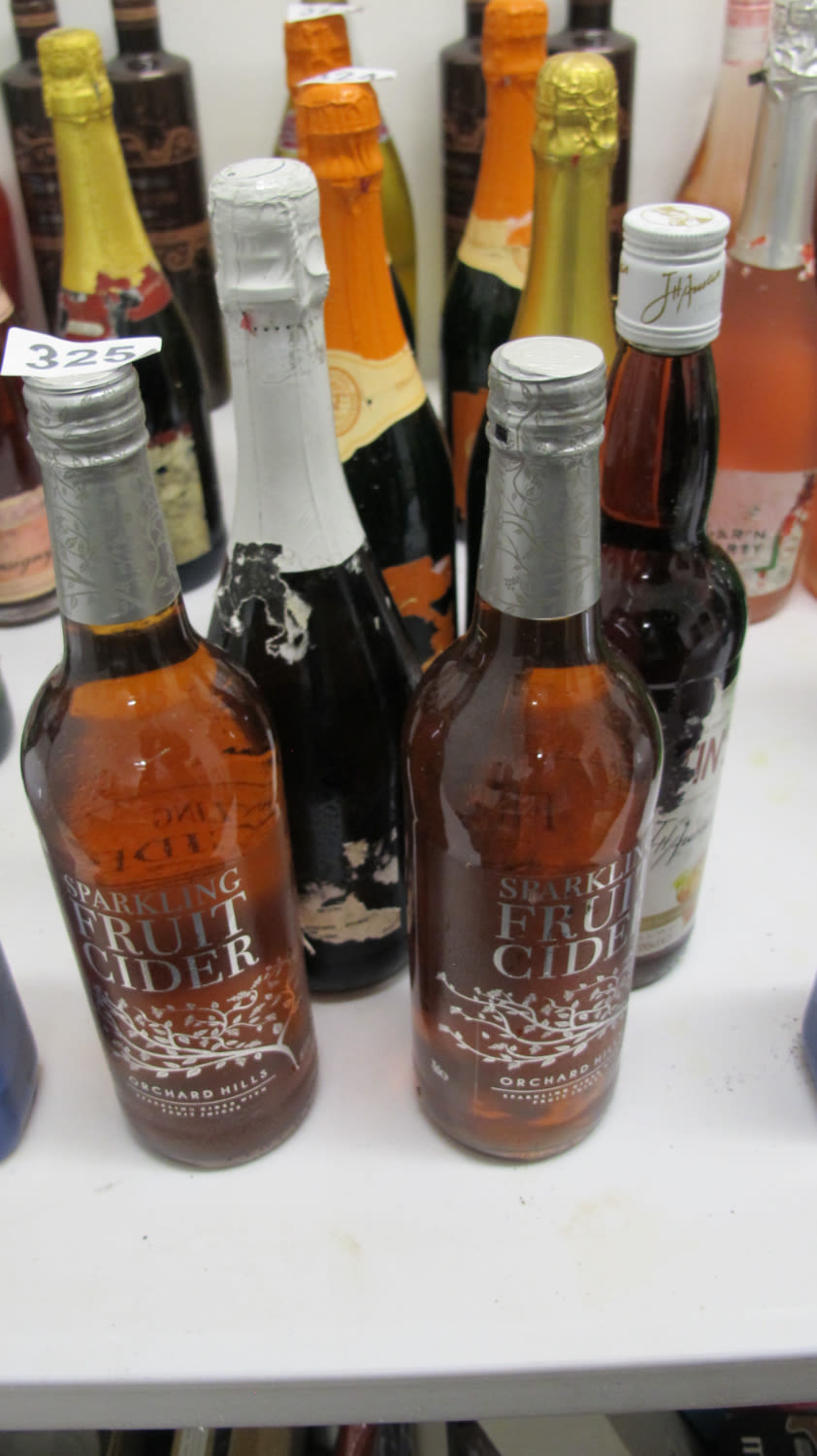 Lot 325: Alcohol x 4