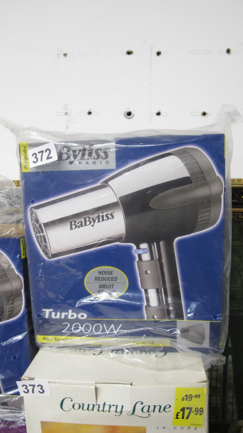 Lot 372: Babyliss turbo 2000 hairdryer. Ideal Valentines gift!