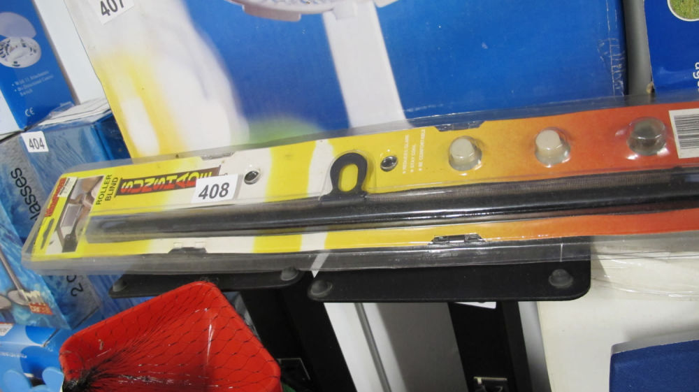 Lot 408: New roller blind sun shade