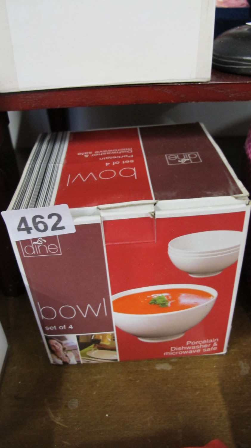 Lot 462: New set of 4 bowls