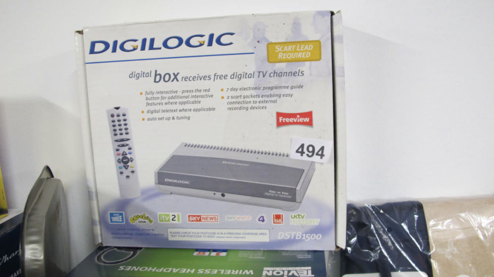 Lot 494: Digital box
