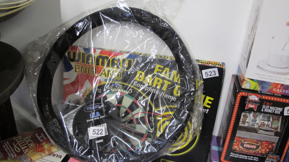 Lot 522: LED steering wheel cover ideal for Valentines gift