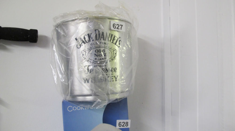 Lot 627: Jack Daniels ice bucket