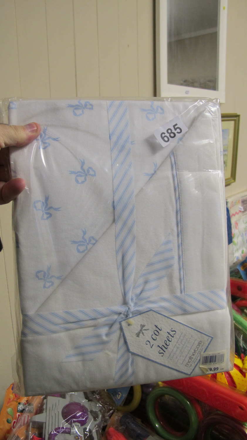 Lot 685: New cot sheets