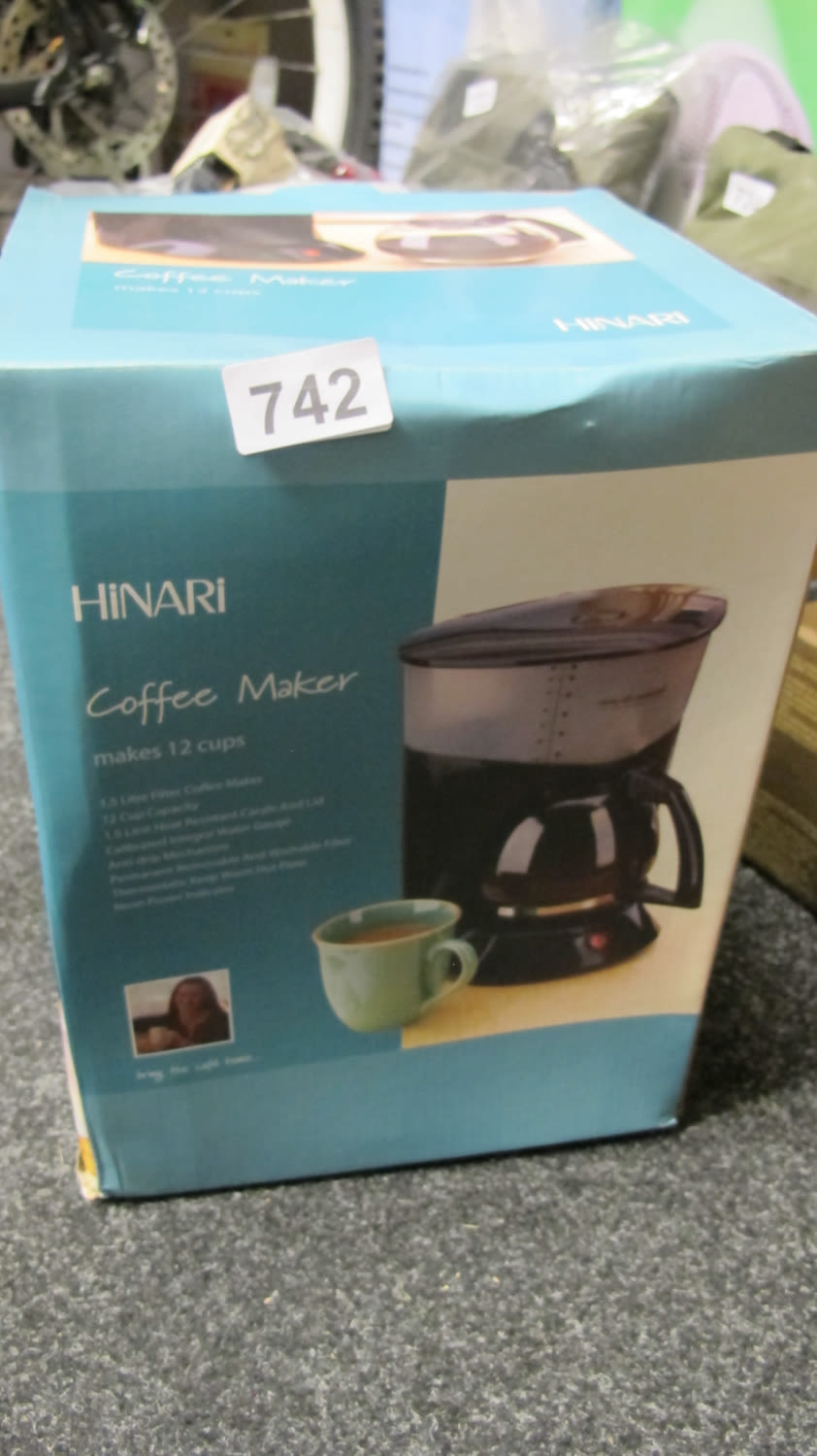 Lot 742: Hinari filter coffee maker