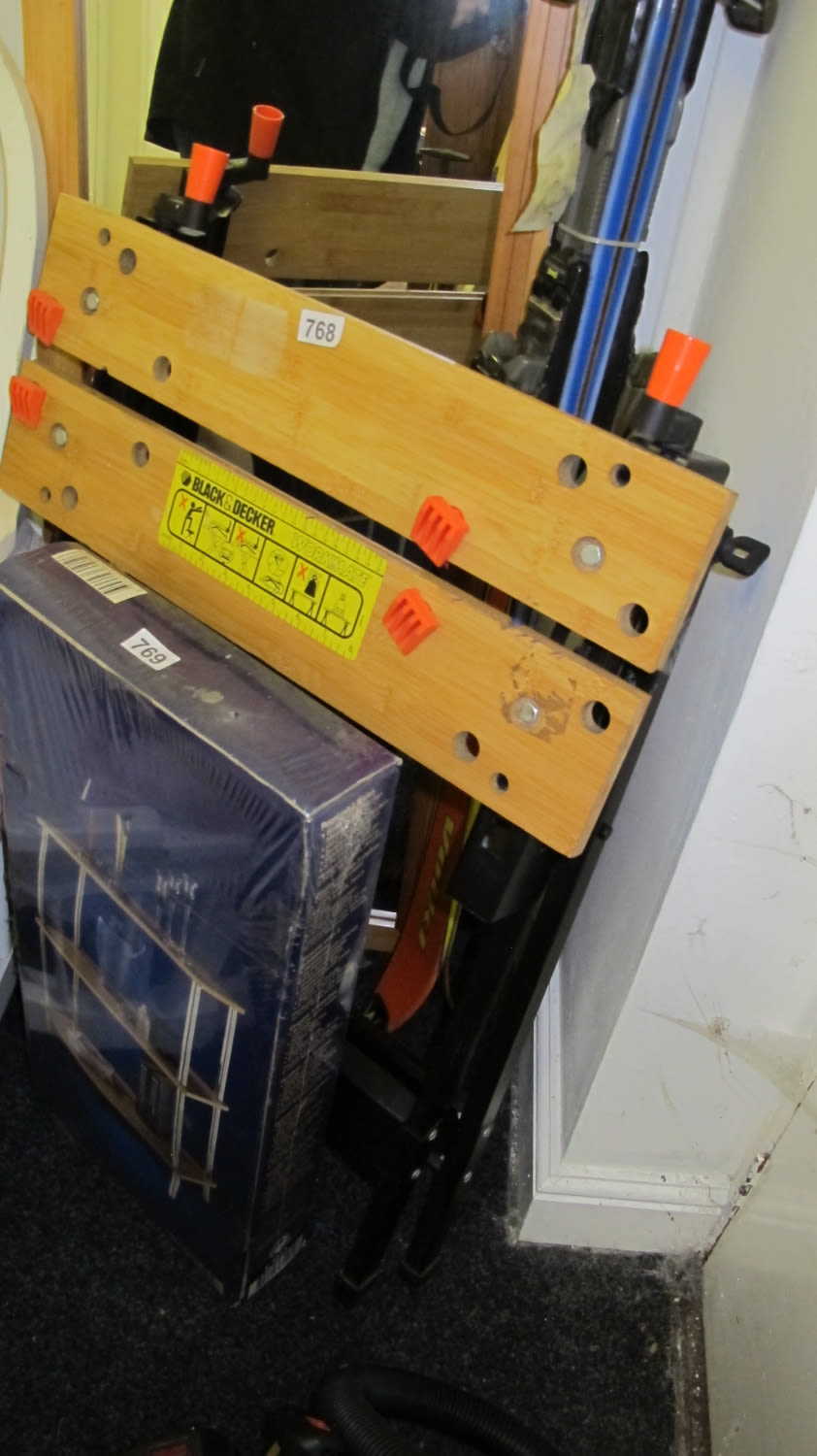 Lot 768: Black and decker work mate