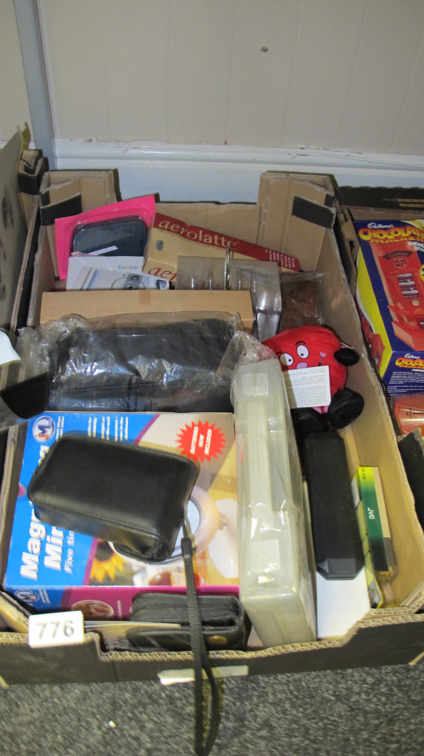 Lot 776: Box of misc new goods