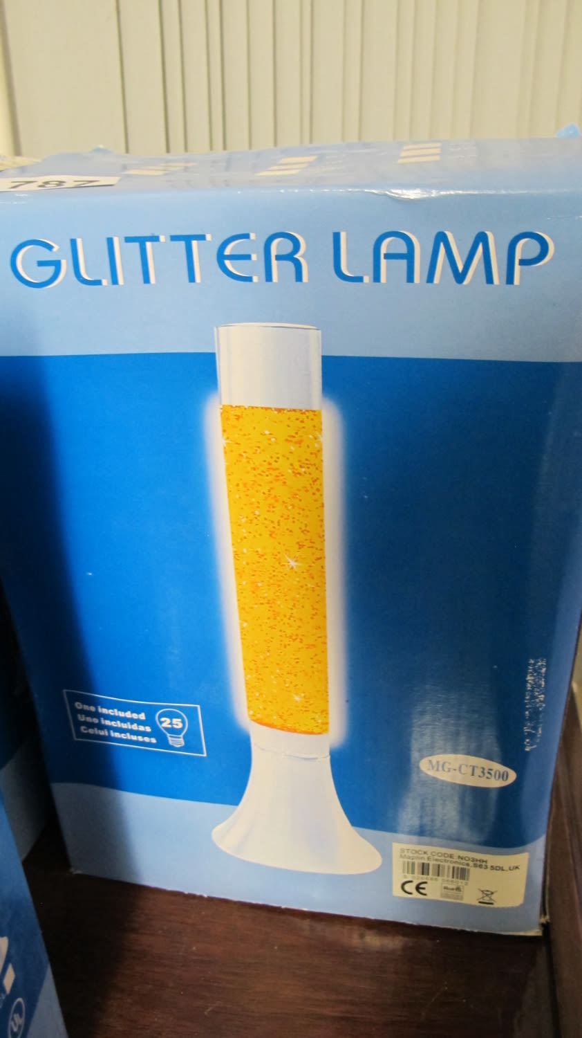 Lot 787: Boxed glitter lamp