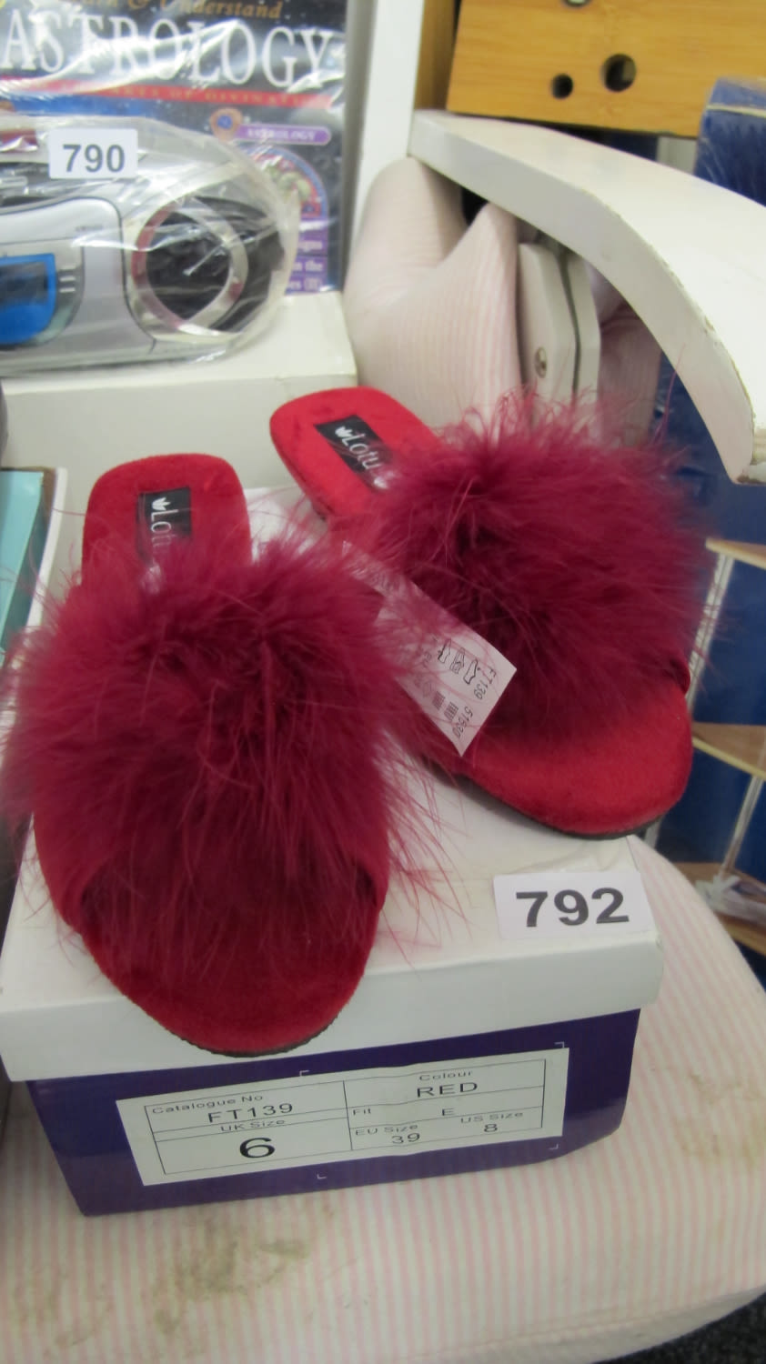 Lot 792: New red fluffy slippers size 6