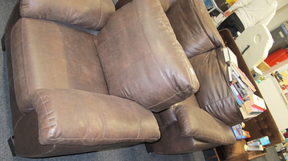 Lot 819: ***