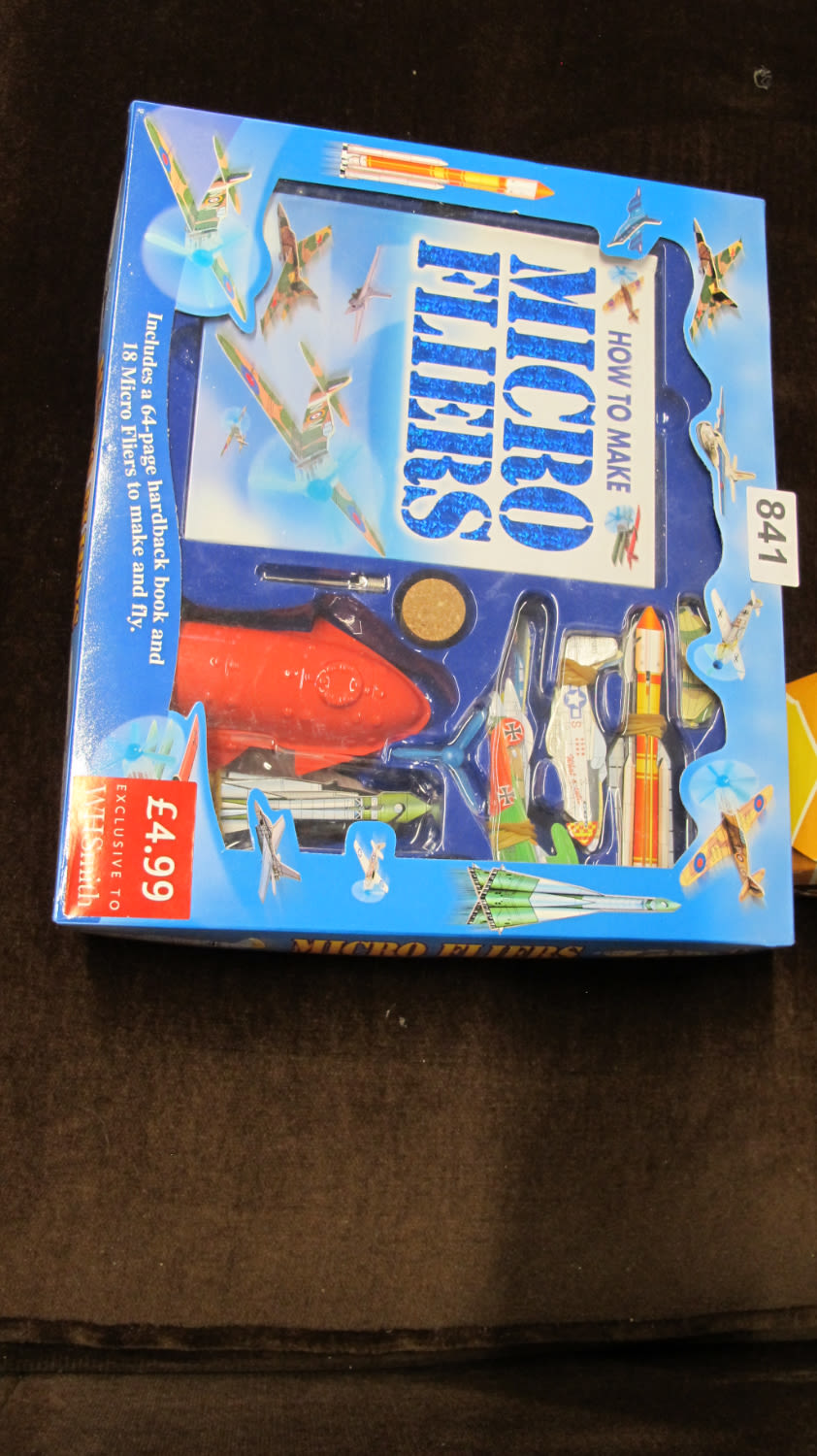 Lot 841: ***