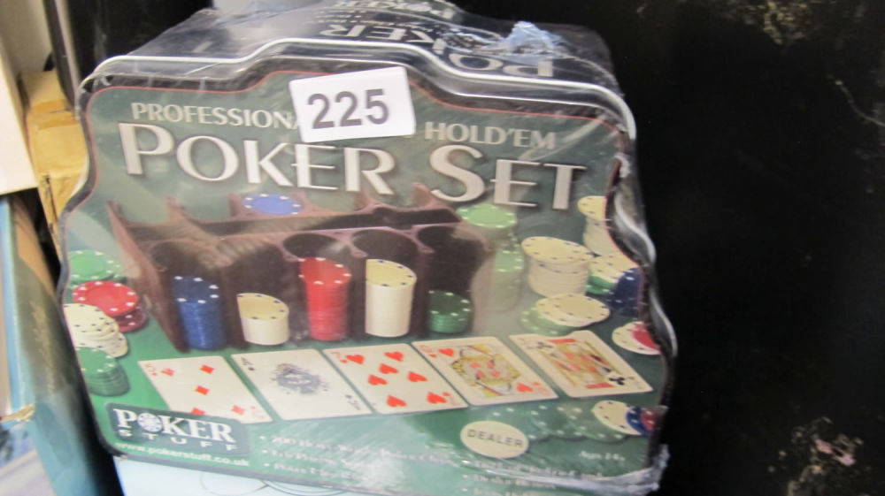 Lot 225: Poker Set