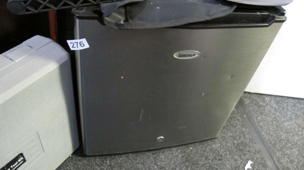 Lot 276: Man cave Mini-fridge