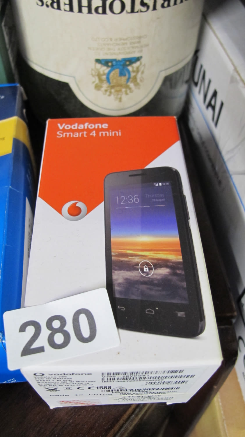 Lot 280: Vodafone smart 4 mini smart phone
