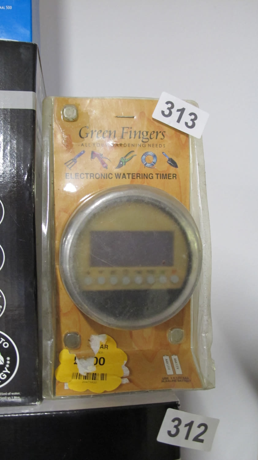 Lot 313: Electronic watering timer