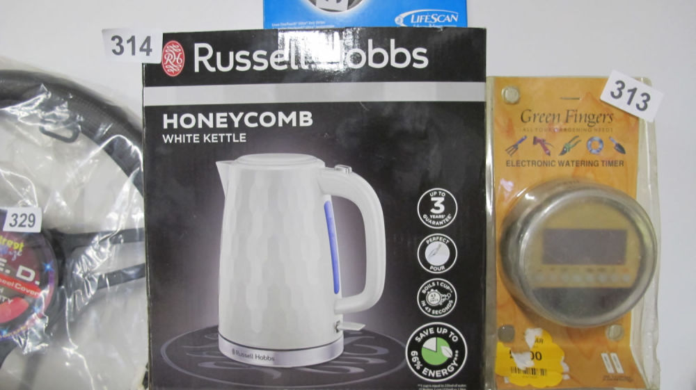 Lot 314: Russell Hobbs kettle