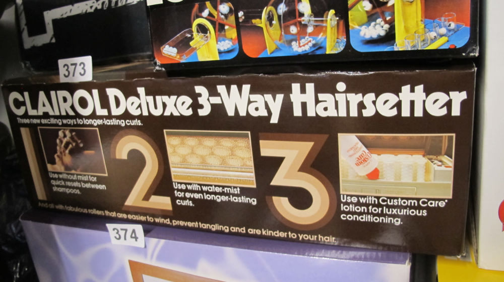 Lot 373: clairol Deluxe retro 3 way hair setter