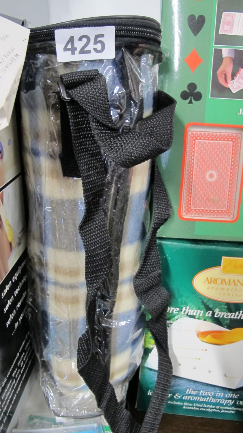 Lot 425: Picnic blanket