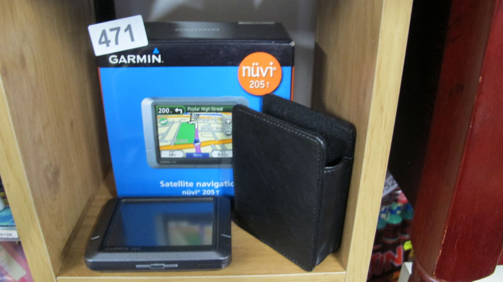 Lot 471: Garmin 205T sat nav