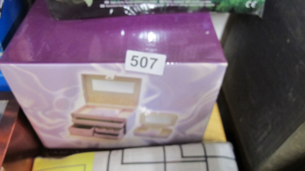 Lot 507: Boxed jewellery box, ideal for Mothers Day