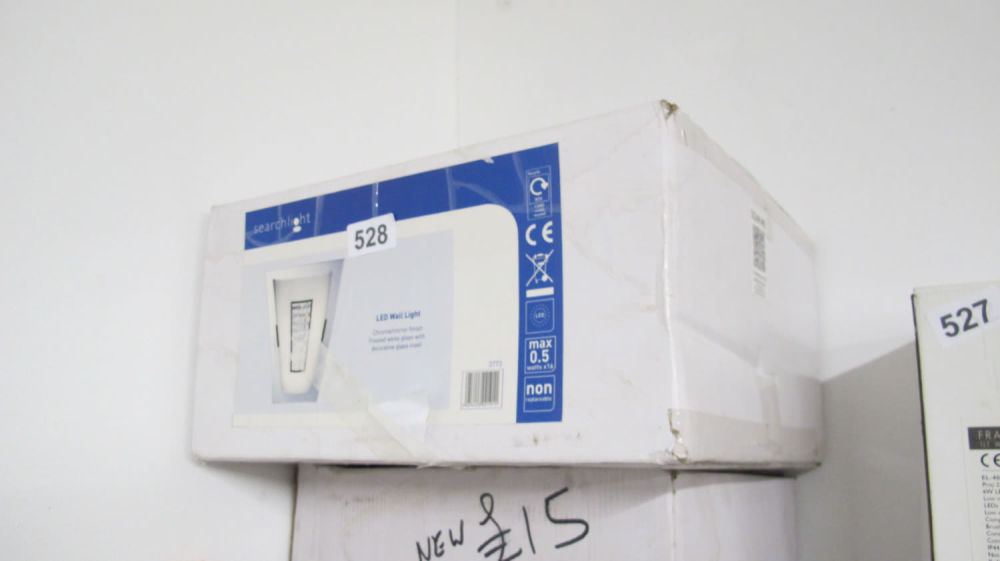 Lot 528: LED wall light