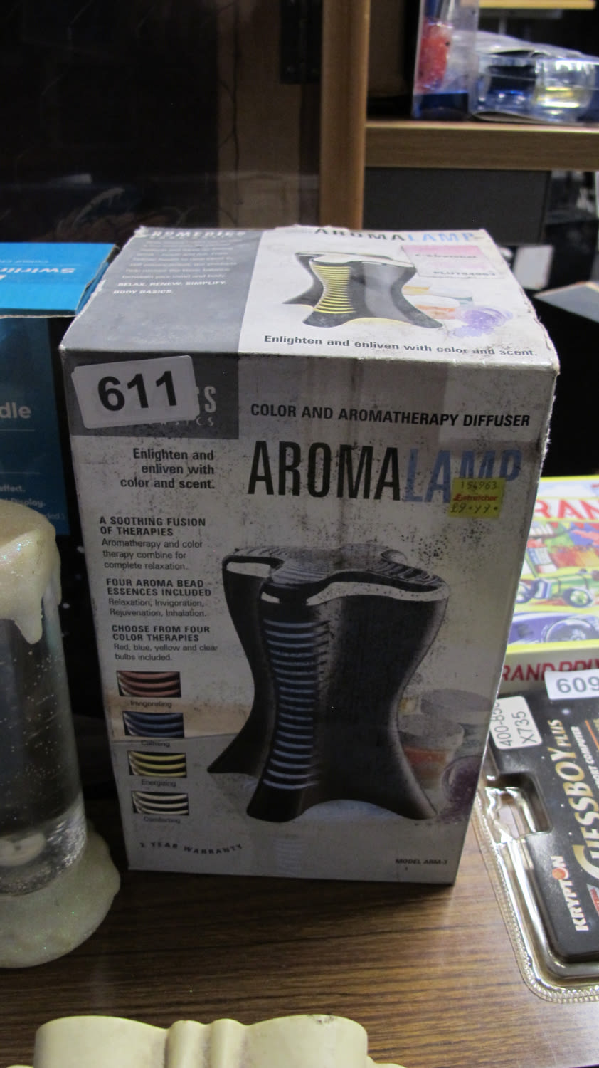 Lot 611: Aroma lamp