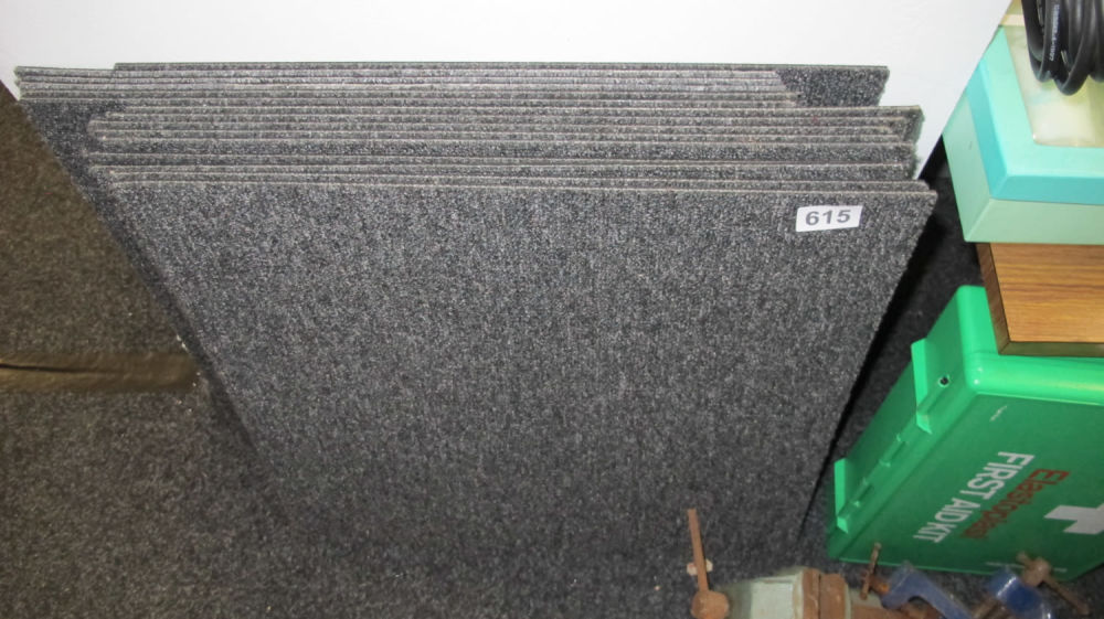 Lot 615: Quantity of carpet tiles