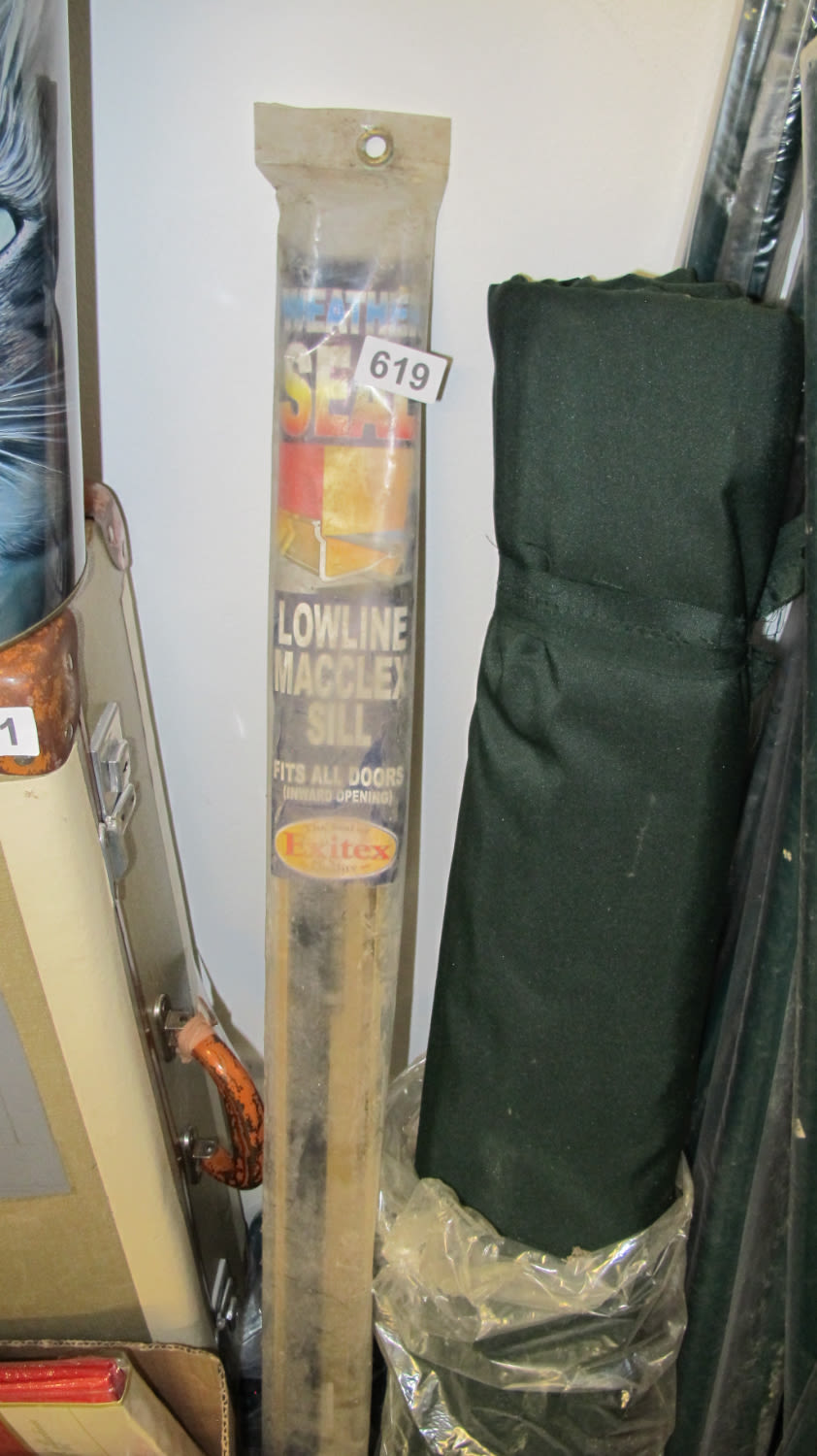 Lot 619: Door sill