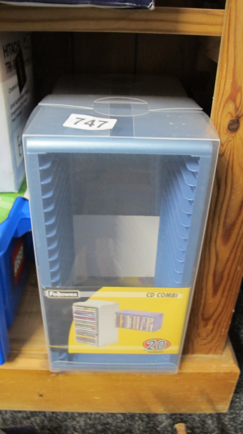 Lot 747: CD storage