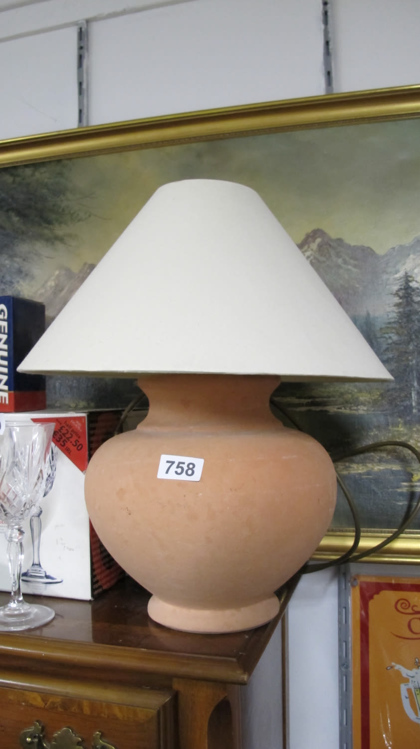 Lot 758: Table lamp
