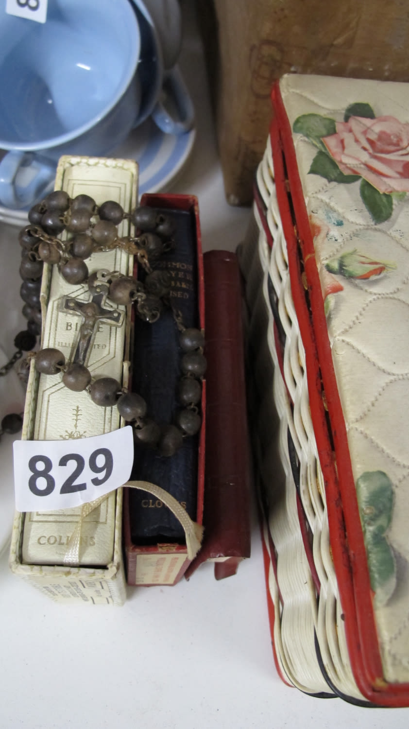 Lot 829: Quantity of religious items 