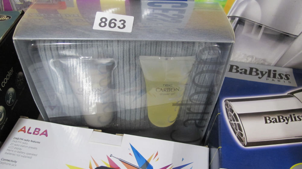 Lot 863: Next gift set
