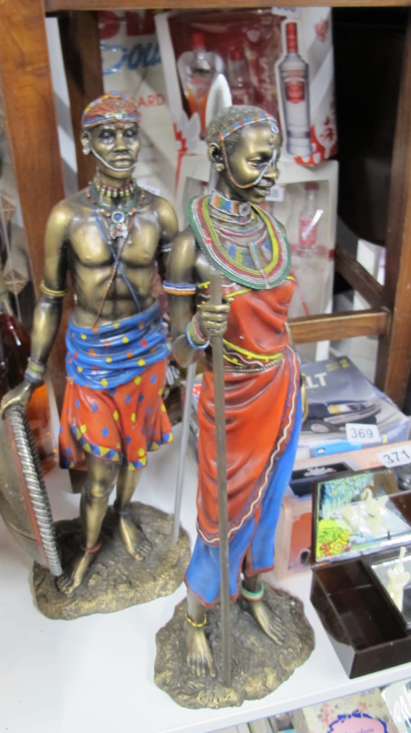 Lot 370: 2 African figurines