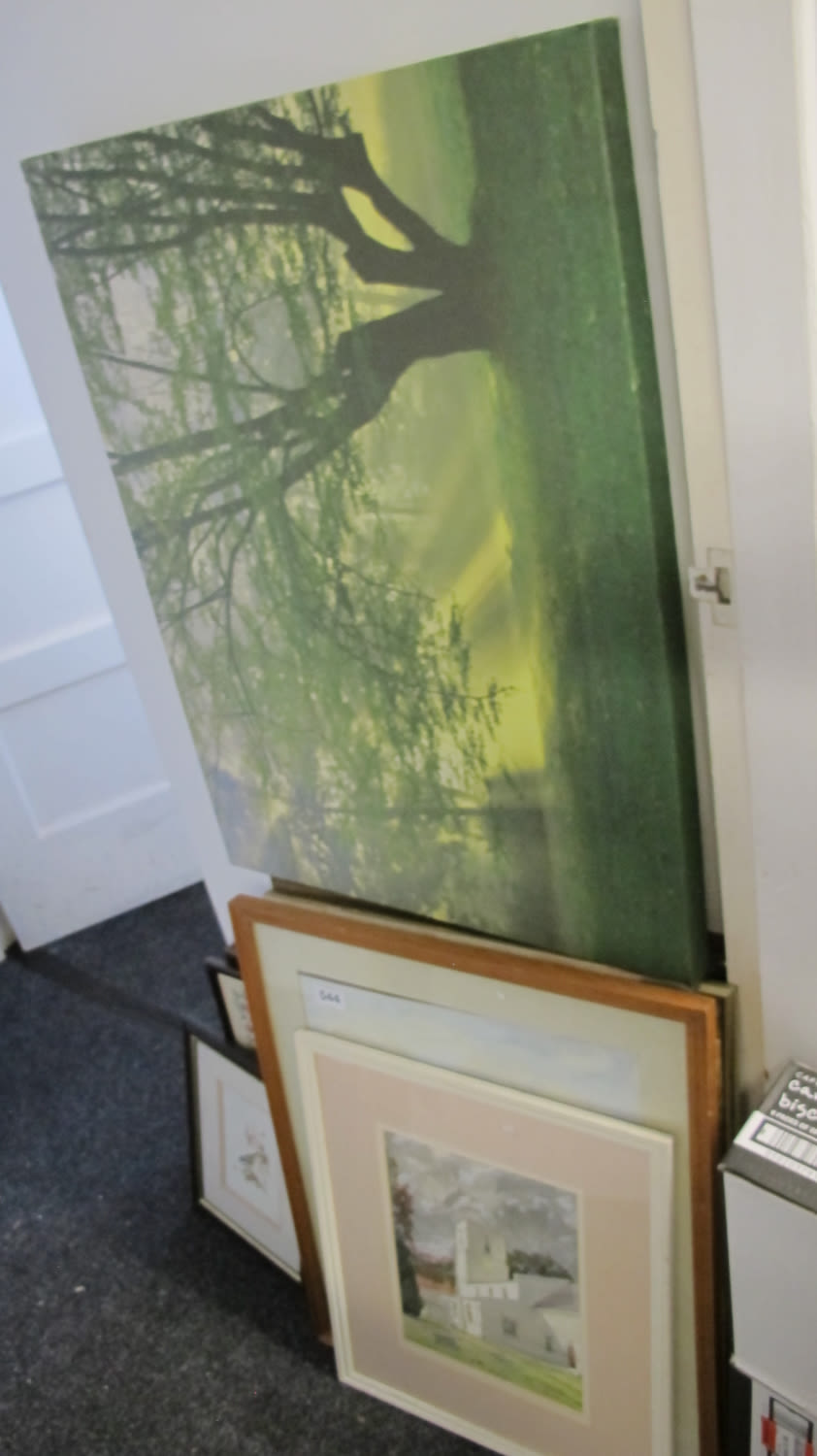 Lot 544: Quantity of pictures