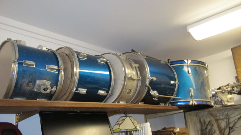 Lot 627: Drum kit