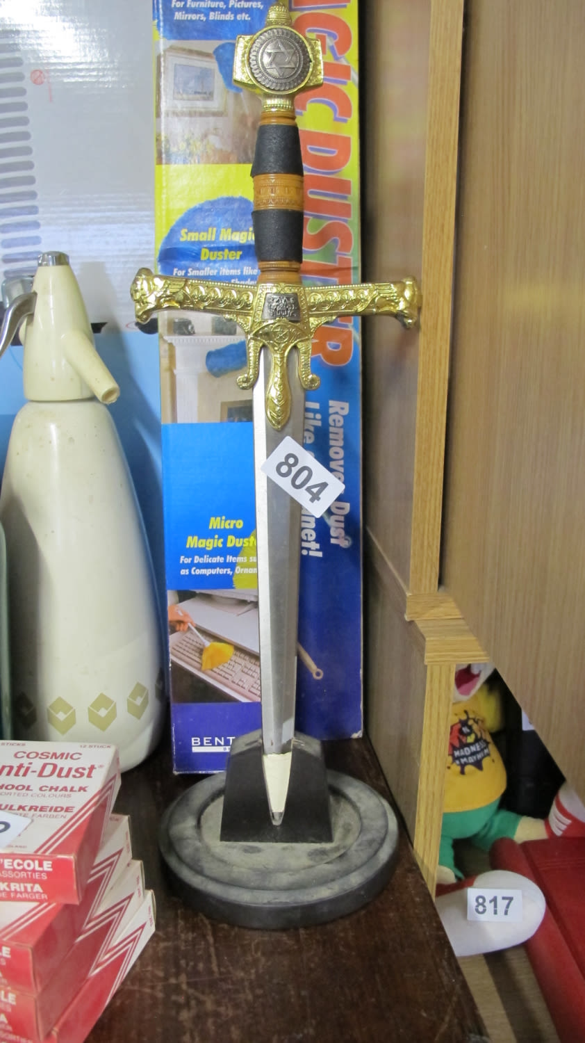 Lot 804: Fantasy sword