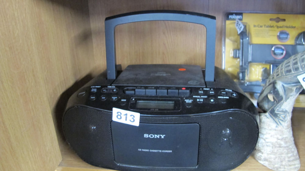 Lot 813: Sony CD radio cassette