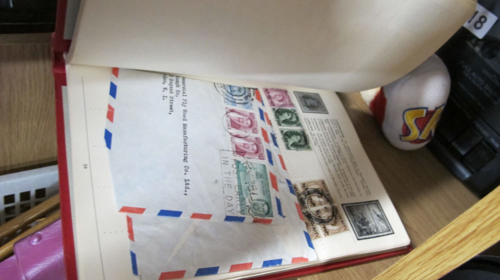 Lot 819: Stamp collection