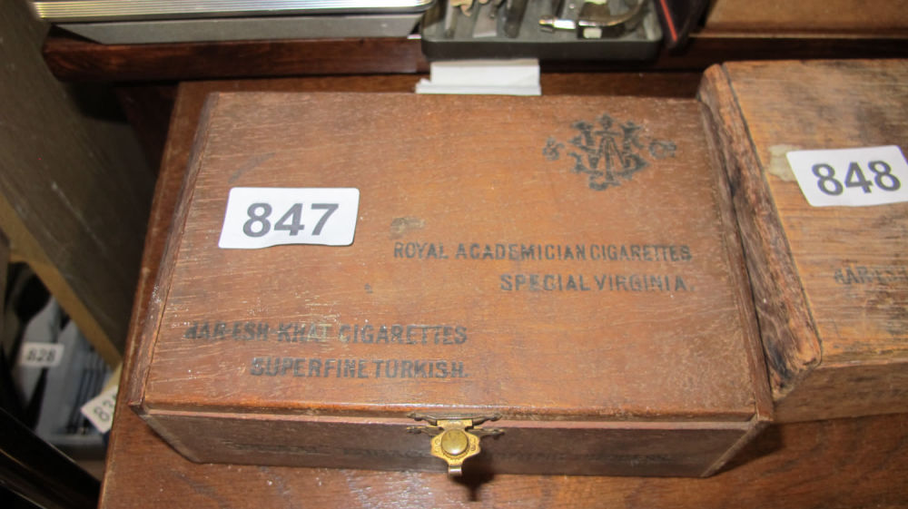 Lot 847: Cigarette box