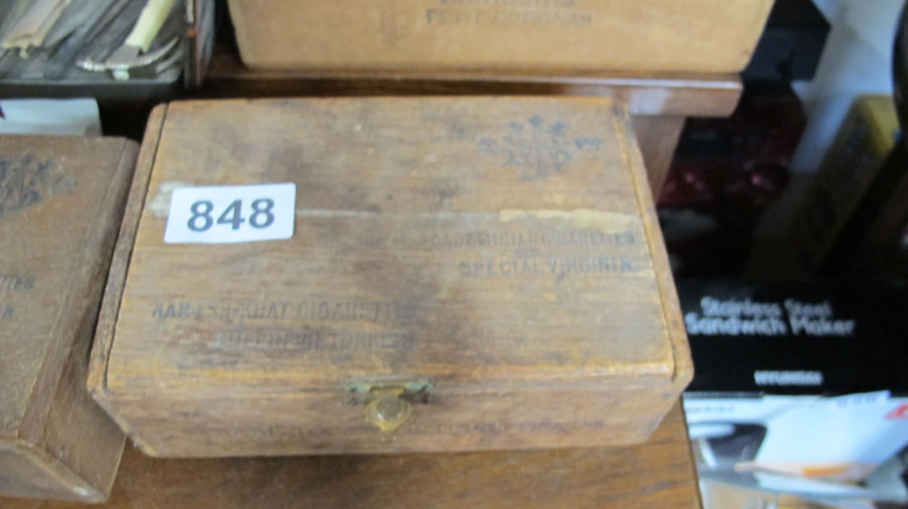 Lot 848: Cigarette box