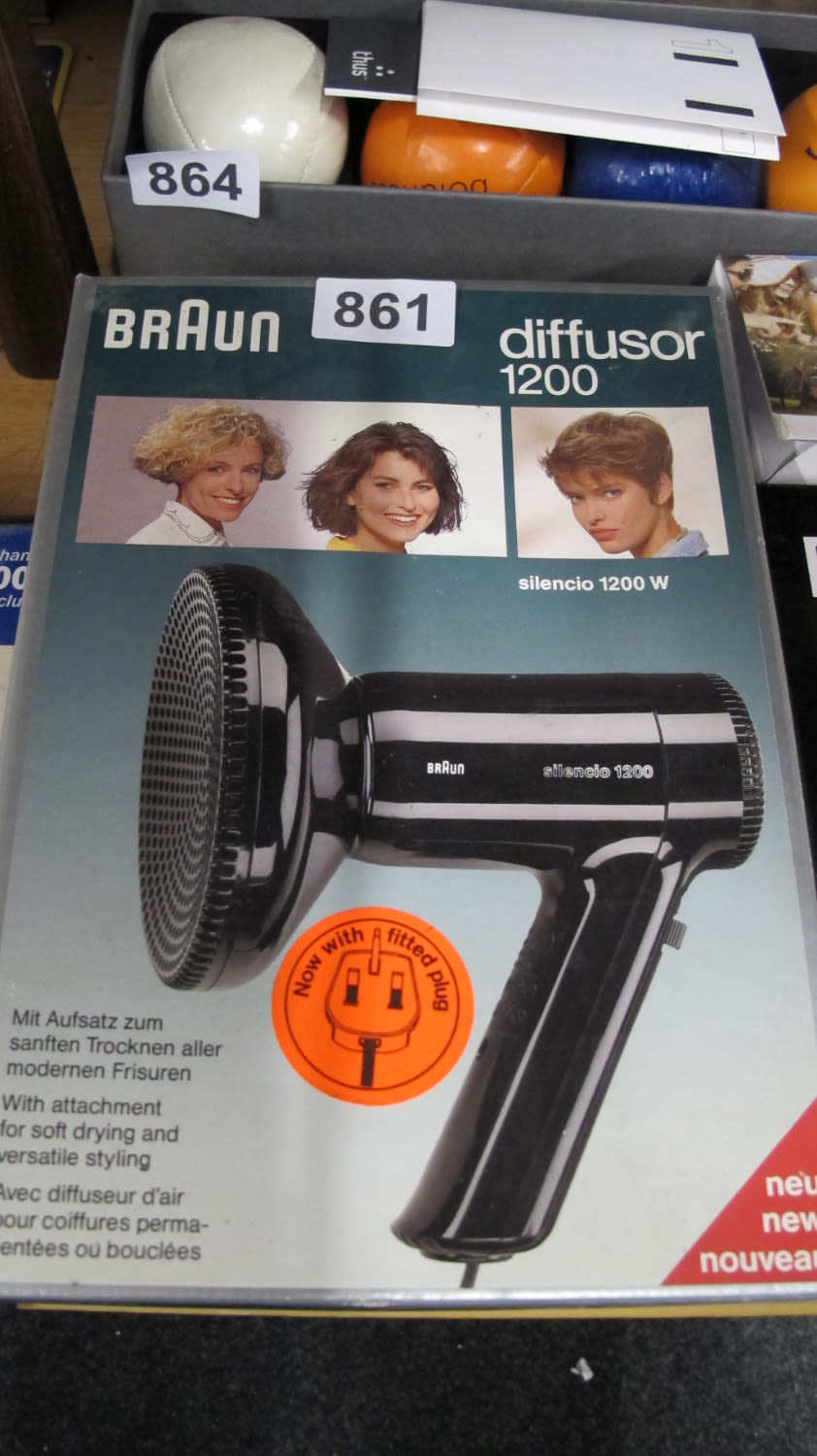 Lot 861: Braun diffuser