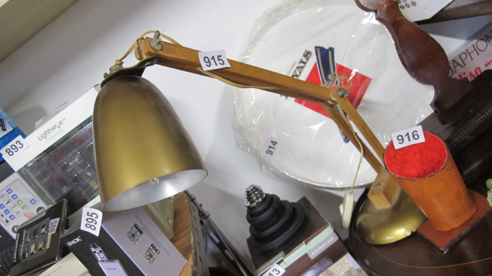 Lot 915: angle-poise desk lamp