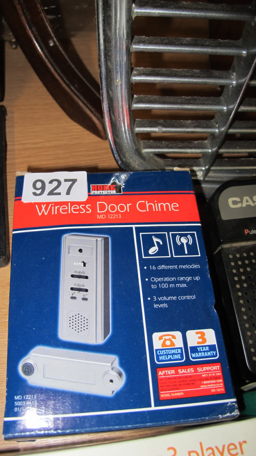 Lot 927: Wireless door chime
