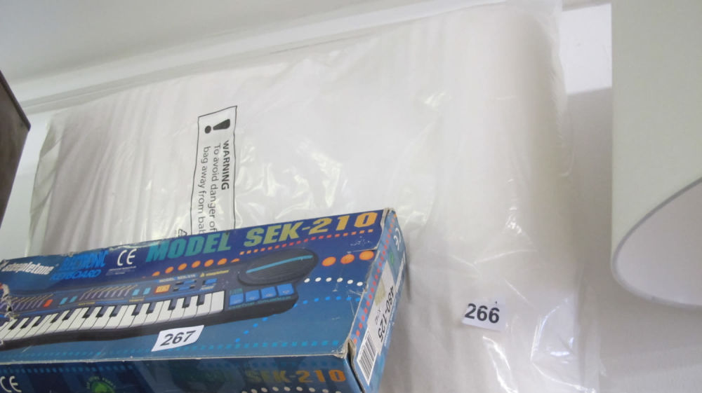 Lot 266: new foam lower back support